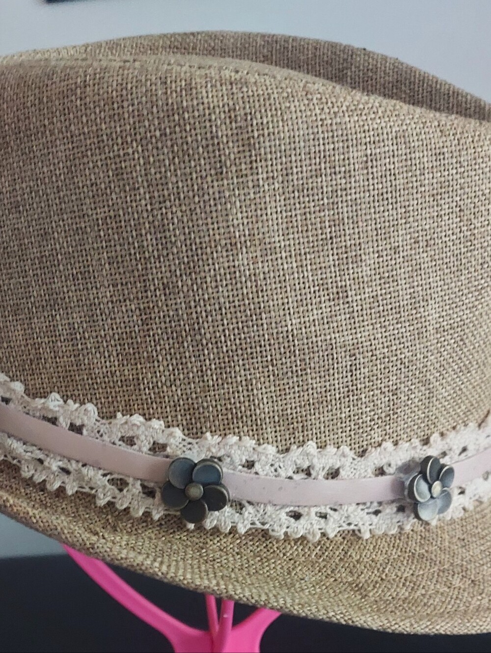 Women’s Beige Straw Fedora Hat with Pink Floral Trim - Picture 4 of 5